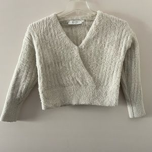 ASTR the Label V-Neck Faux Wrap Veda Cropped Fuzzy Sweater Small